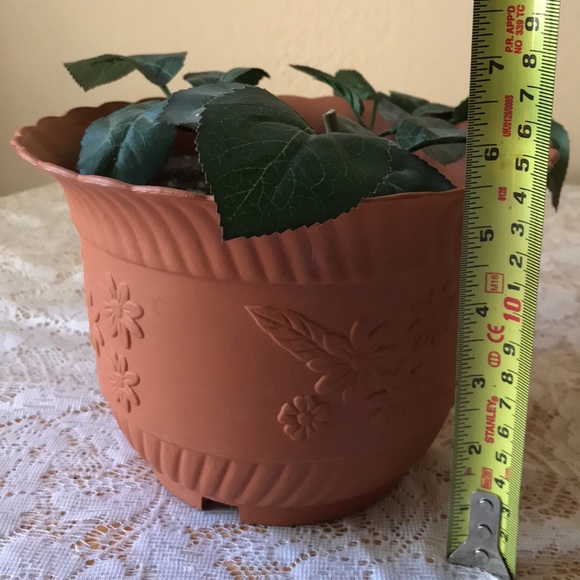 Artificial Plant Pot - Picture 4 of 5